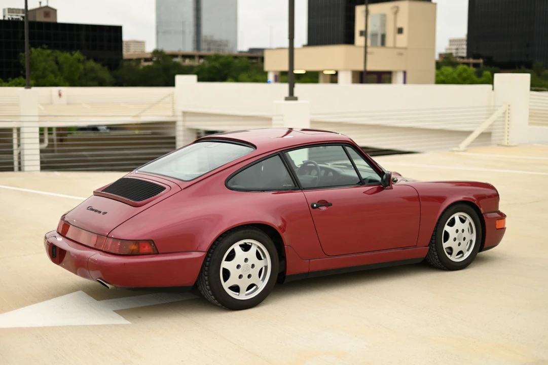 1990 Porsche 964 Carrera 4 - Image 8 of 31
