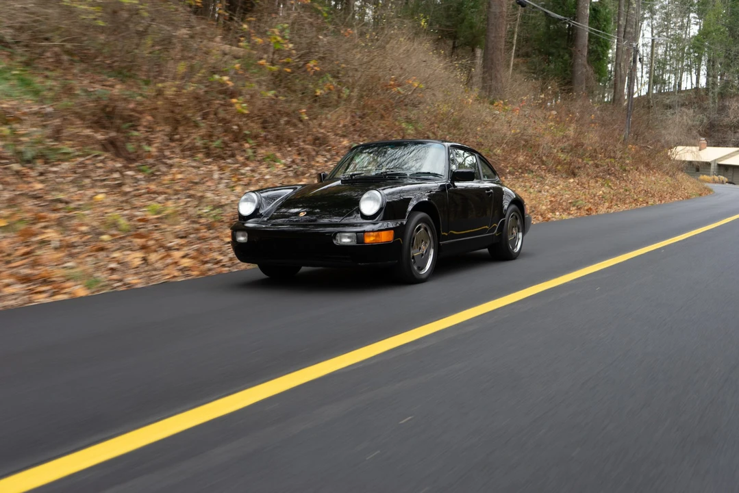 1990 Porsche 964 Carrera 4 - Image 28 of 31