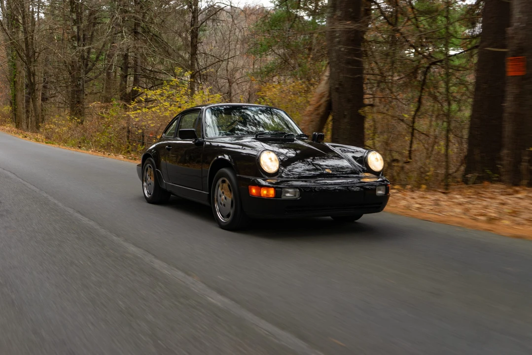 1990 Porsche 964 Carrera 4 - Image 7 of 31