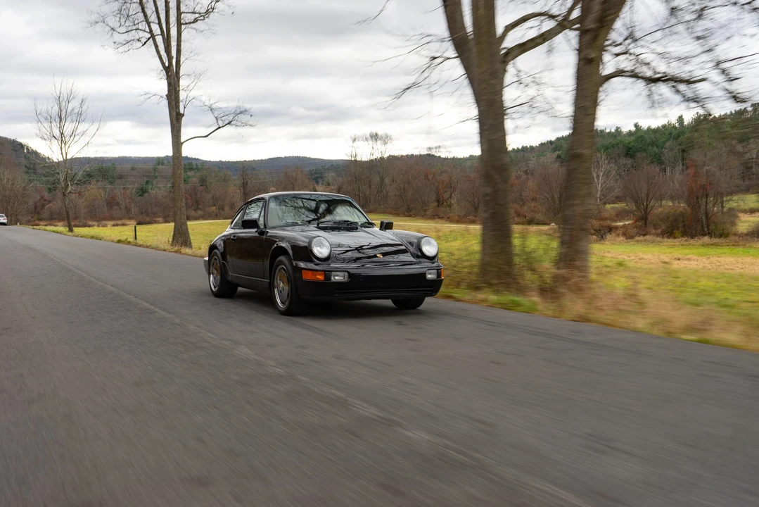 1990 Porsche 964 Carrera 4 - Image 10 of 31