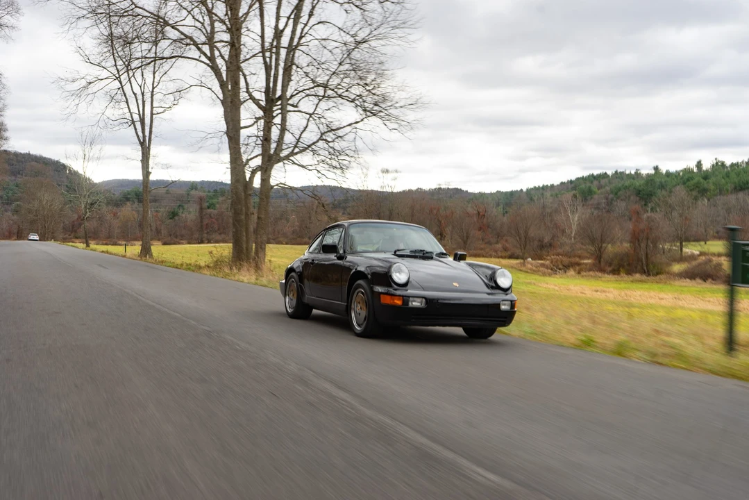 1990 Porsche 964 Carrera 4 - Image 12 of 31