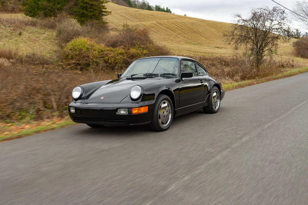 1990 Porsche 964 Carrera 4 - Image 26 of 31