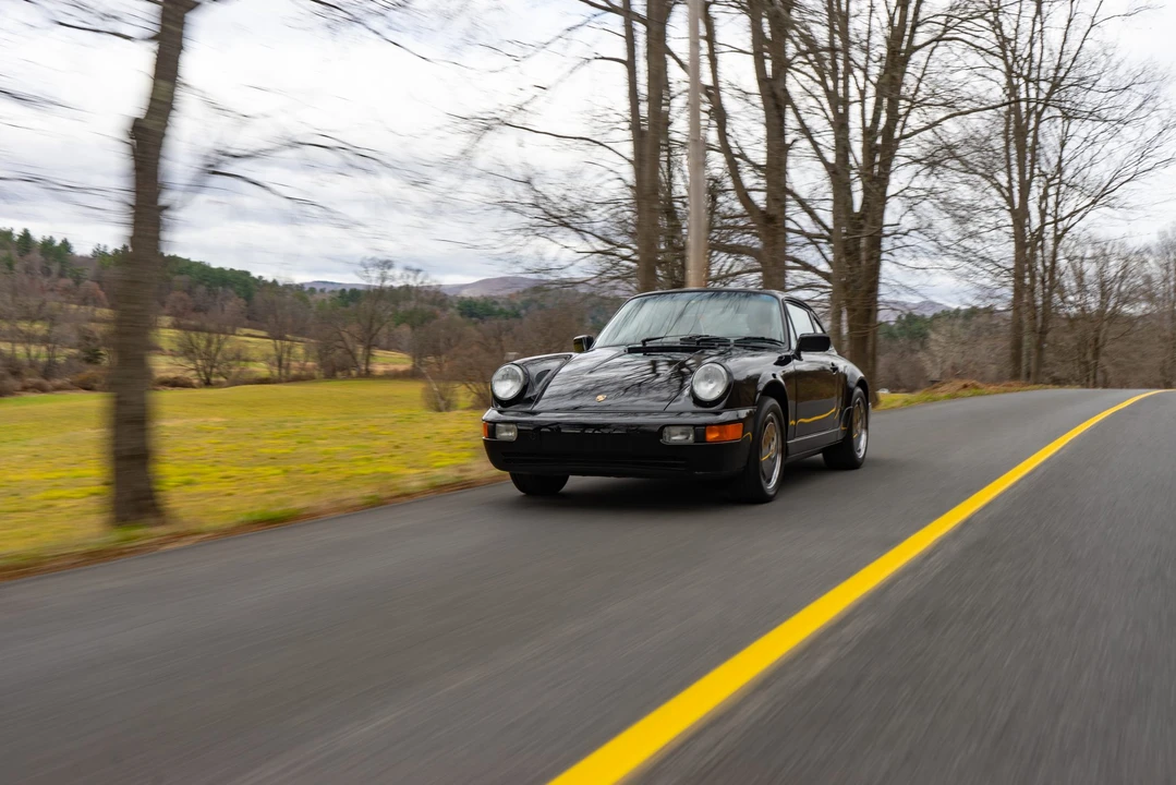 1990 Porsche 964 Carrera 4 - Image 21 of 31