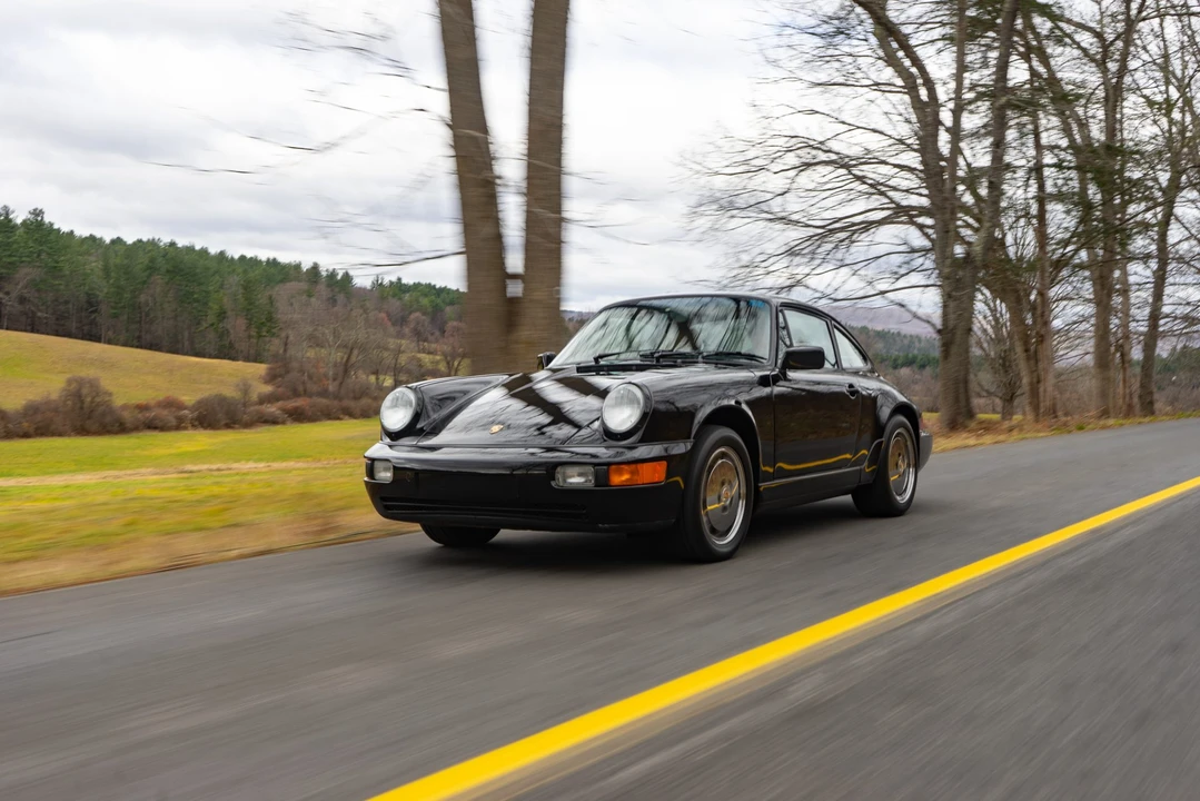 1990 Porsche 964 Carrera 4 - Image 30 of 31
