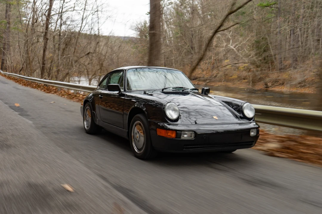 1990 Porsche 964 Carrera 4 - Image 5 of 31