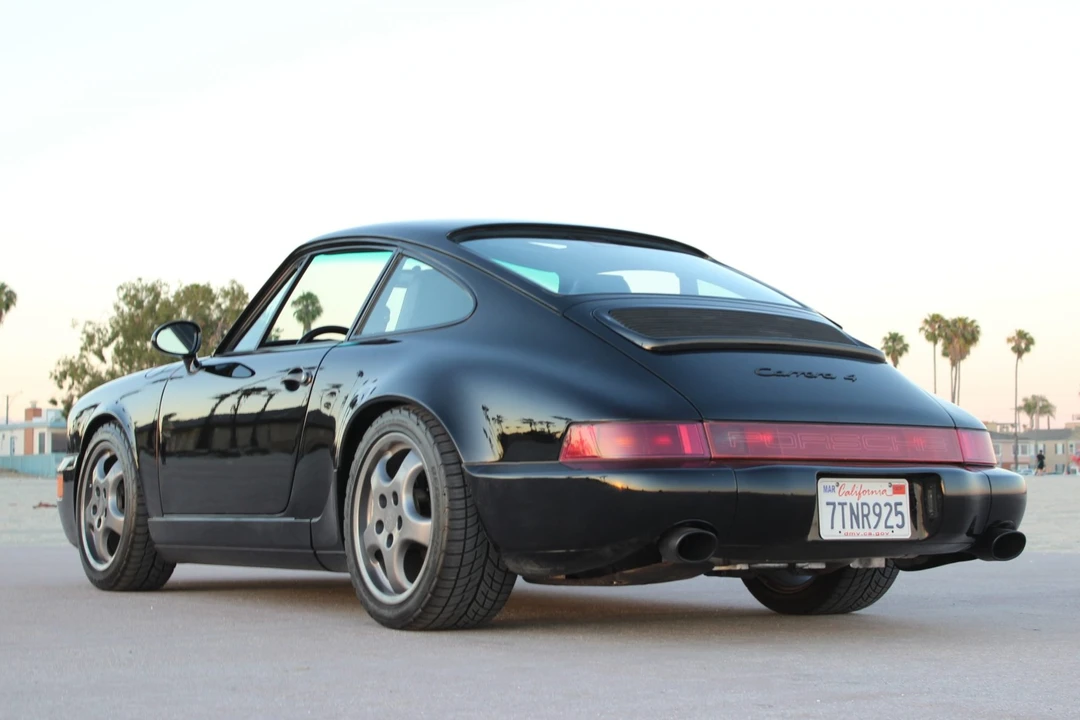 1990 Porsche 964 Carrera 4 - Image 13 of 31