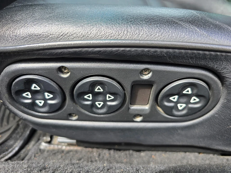 1990 Porsche 964 Carrera 4 - Image 16 of 31