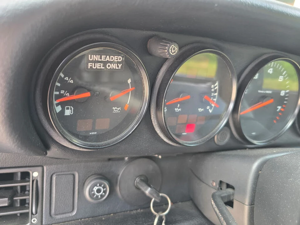 1990 Porsche 964 Carrera 4 - Image 18 of 31