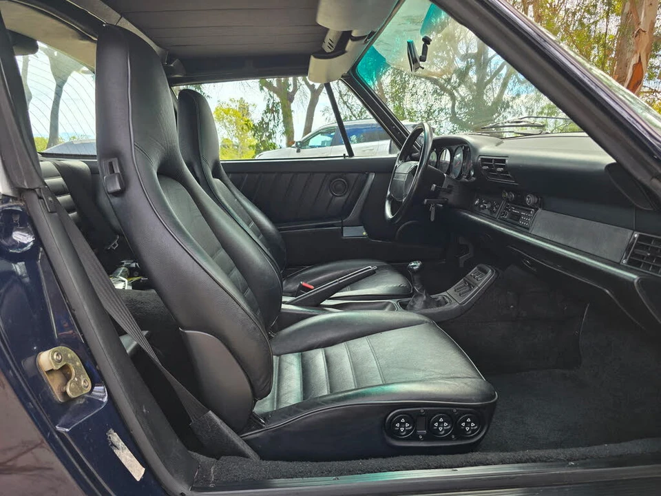 1990 Porsche 964 Carrera 4 - Image 26 of 31