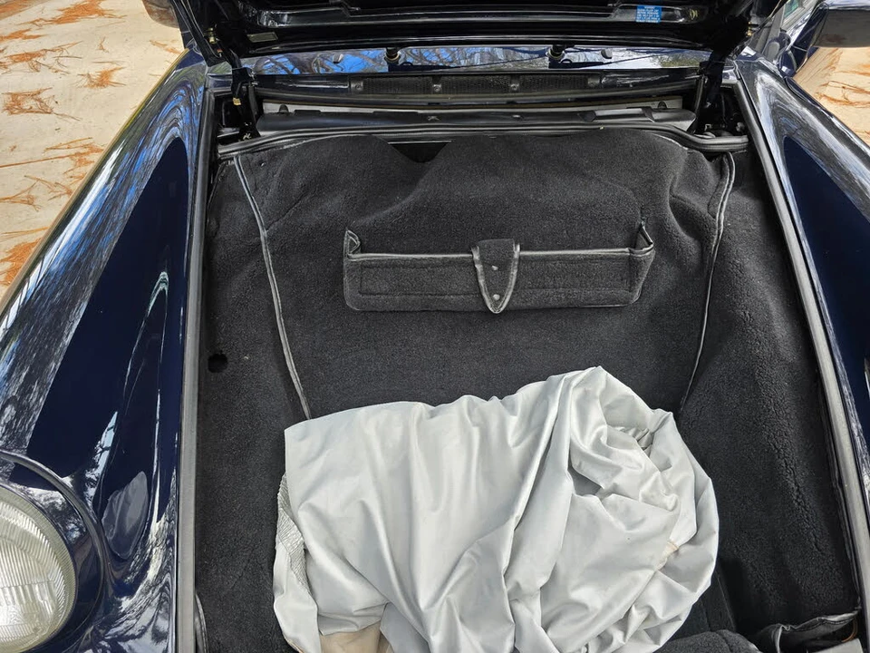 1990 Porsche 964 Carrera 4 - Image 28 of 31