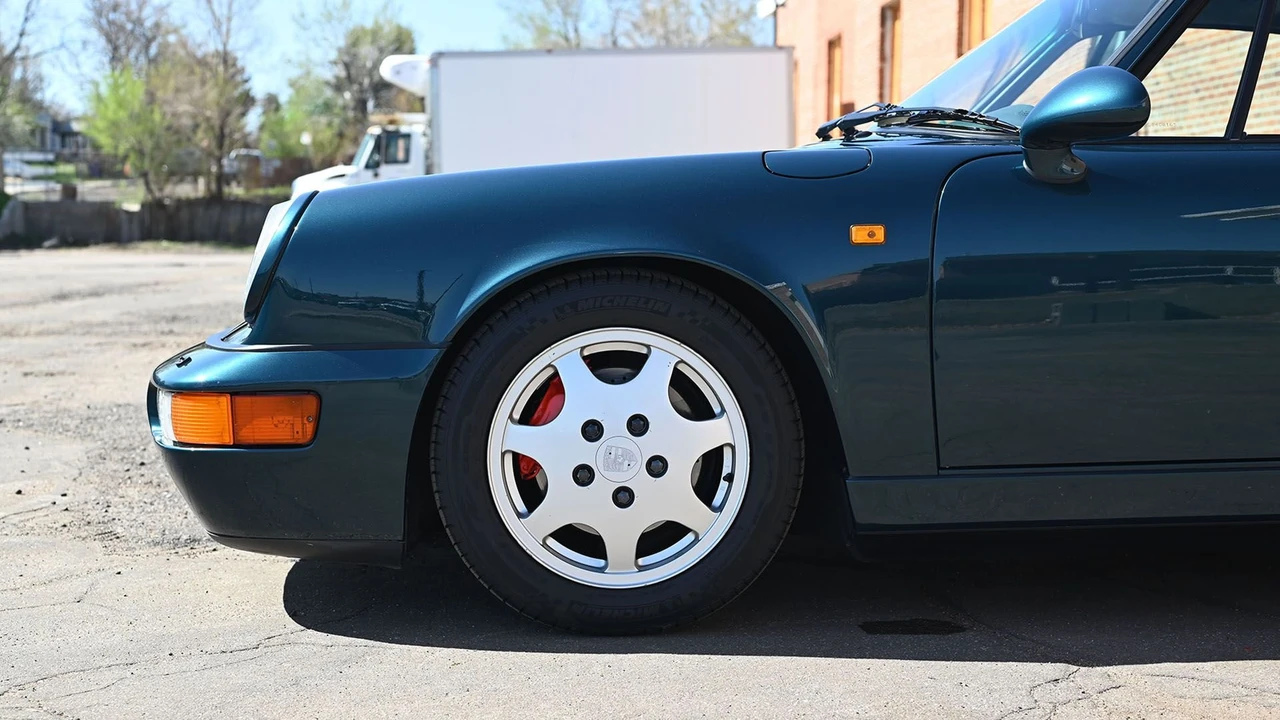 1990 Porsche 964 Carrera 4 - Image 21 of 31