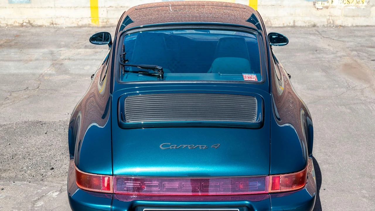 1990 Porsche 964 Carrera 4 - Image 17 of 31