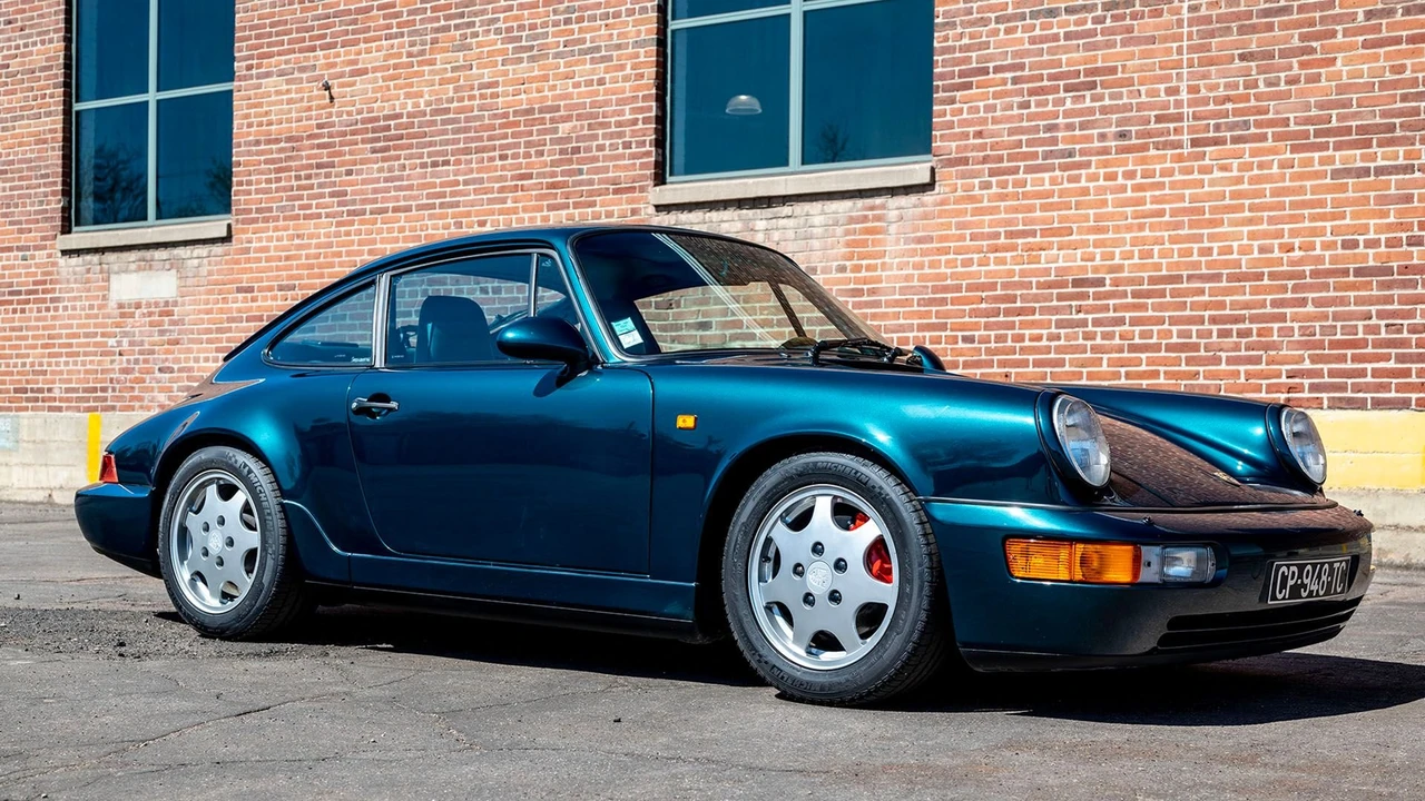 1990 Porsche 964 Carrera 4 - Image 8 of 31