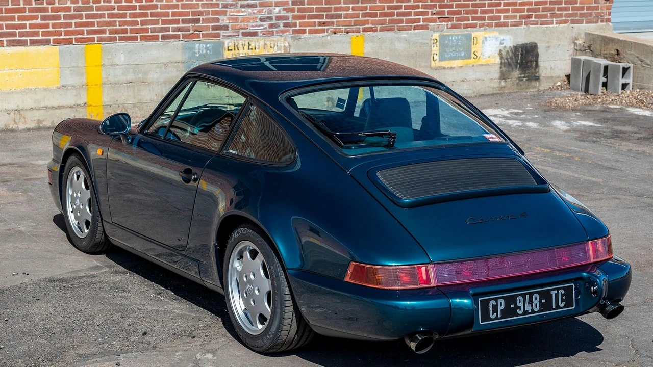 1990 Porsche 964 Carrera 4 - Image 20 of 31