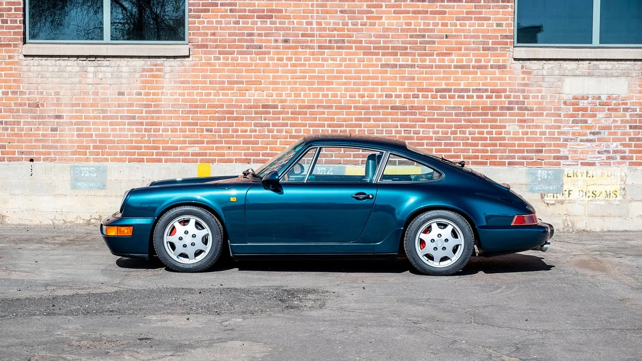 1990 Porsche 964 Carrera 4 - Image 3 of 31