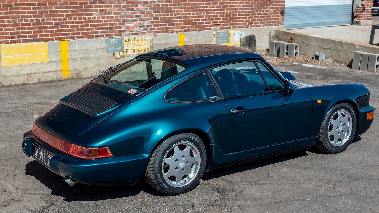 1990 Porsche 964 Carrera 4 - Image 18 of 31