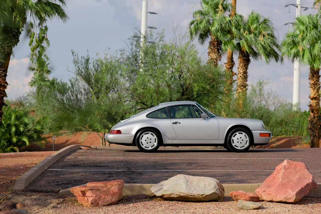 1990 Porsche 964 Carrera 4 - Image 20 of 31