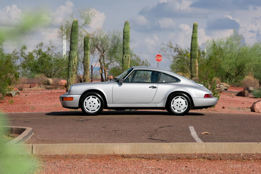 1990 Porsche 964 Carrera 4 - Image 7 of 31