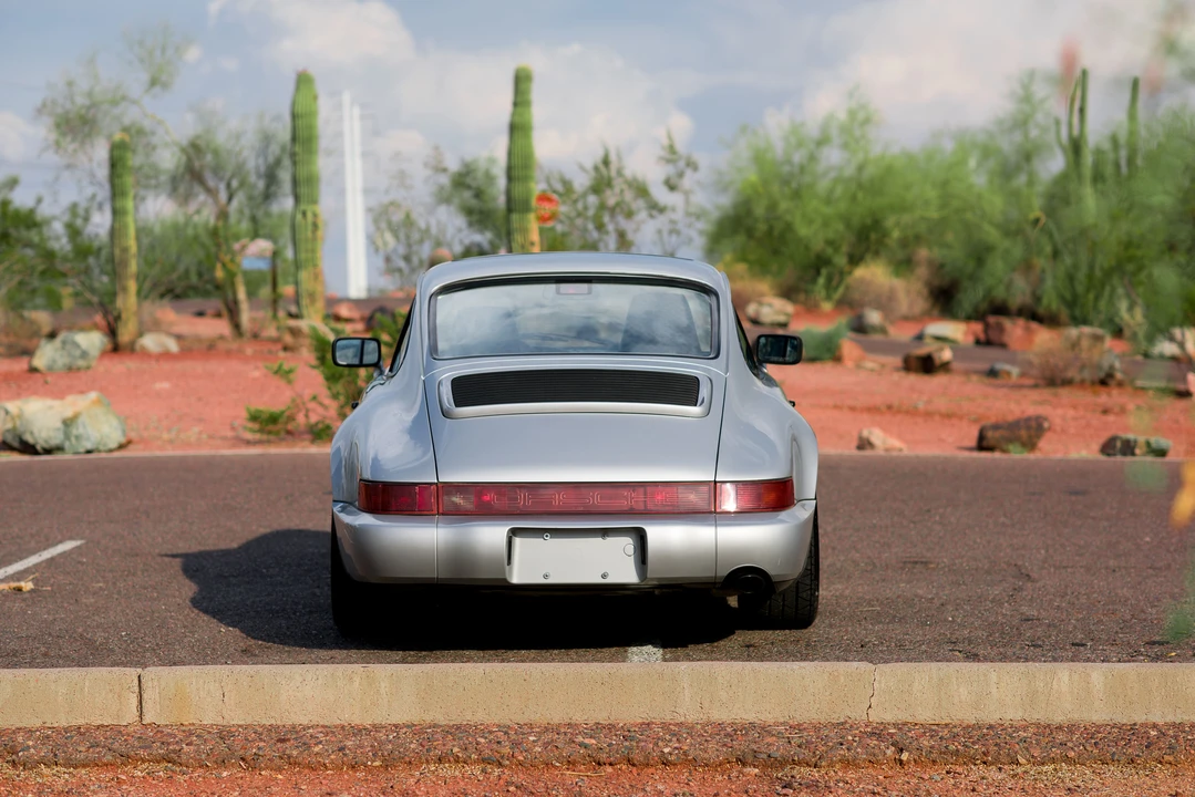 1990 Porsche 964 Carrera 4 - Image 16 of 31