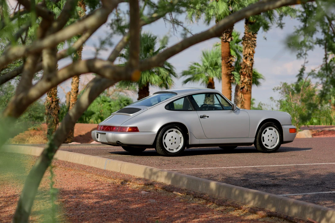 1990 Porsche 964 Carrera 4 - Image 19 of 31
