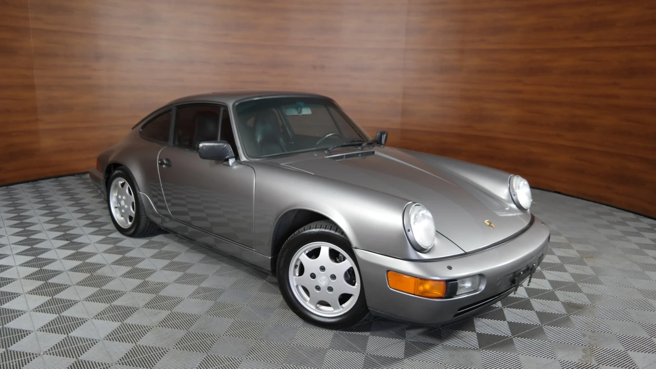 1990 Porsche 964 Carrera 4 - Image 11 of 31