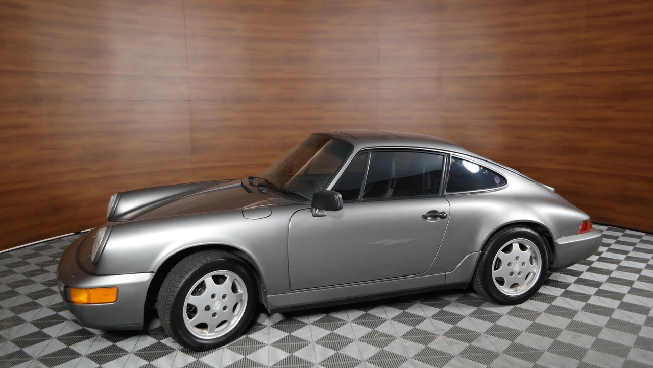 1990 Porsche 964 Carrera 4 - Image 4 of 31