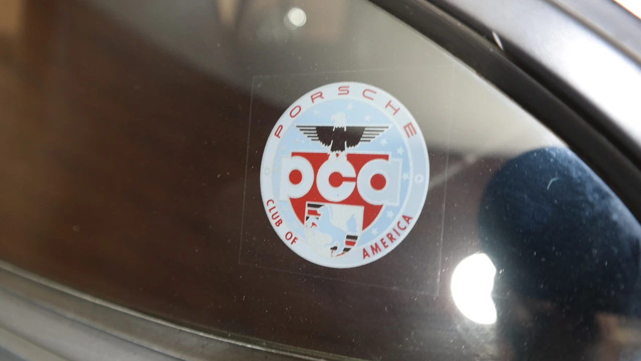 1990 Porsche 964 Carrera 4 - Image 29 of 31
