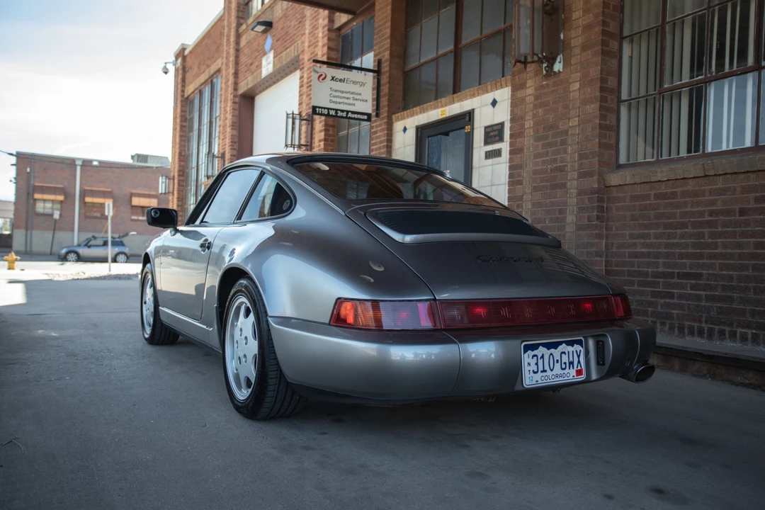 1990 Porsche 964 Carrera 4 - Image 17 of 31