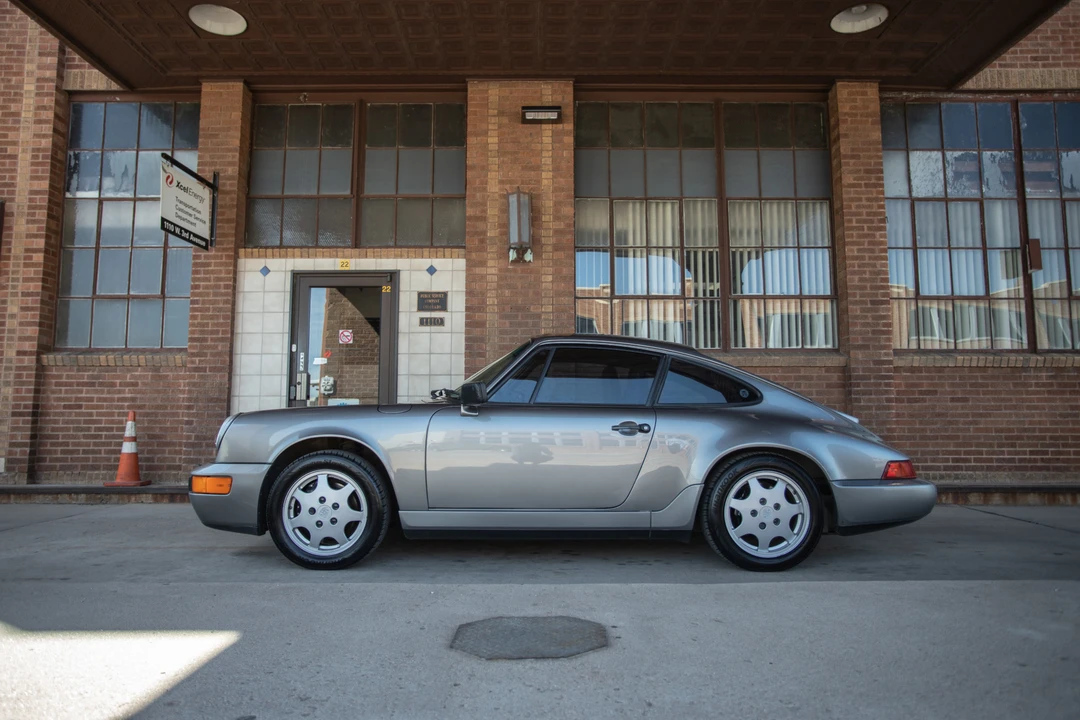 1990 Porsche 964 Carrera 4 - Image 16 of 31