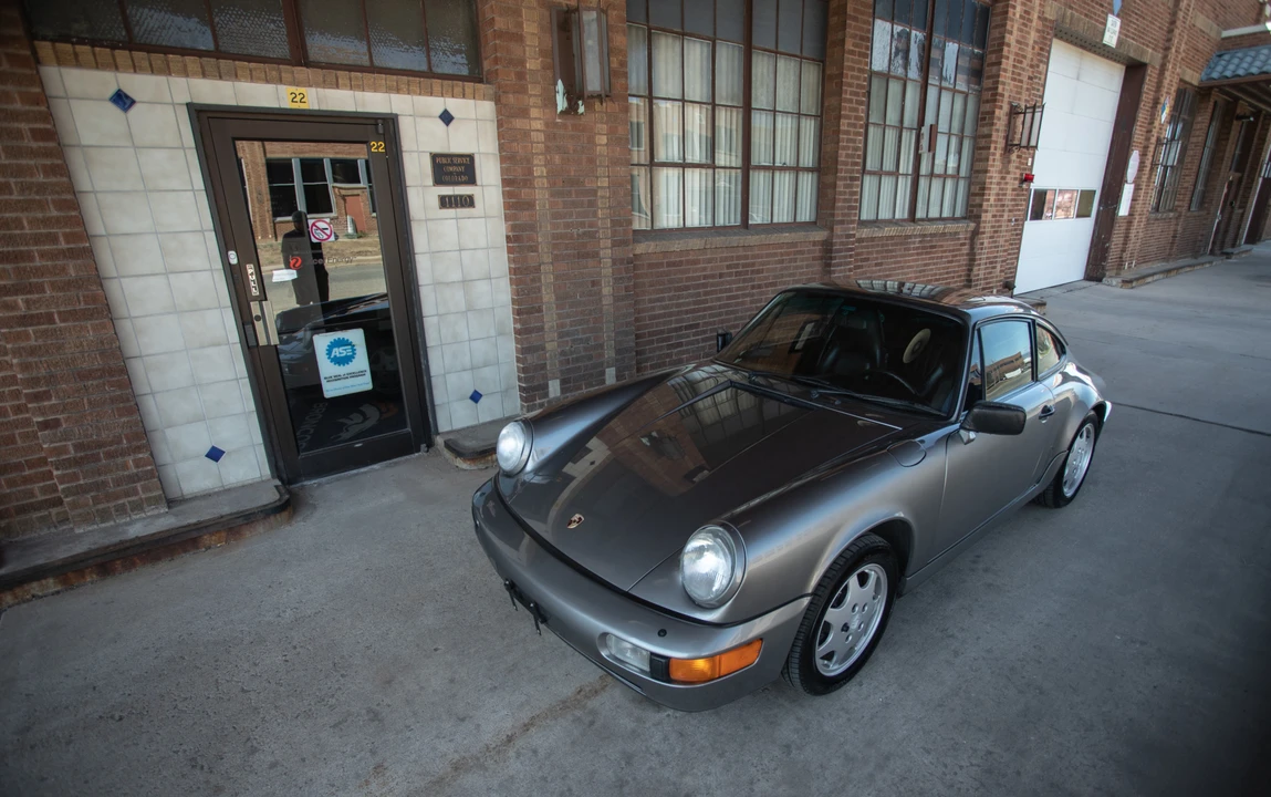 1990 Porsche 964 Carrera 4 - Image 15 of 31