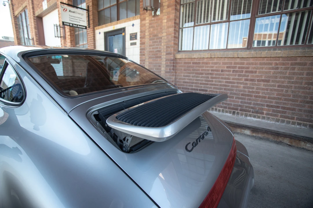 1990 Porsche 964 Carrera 4 - Image 25 of 31