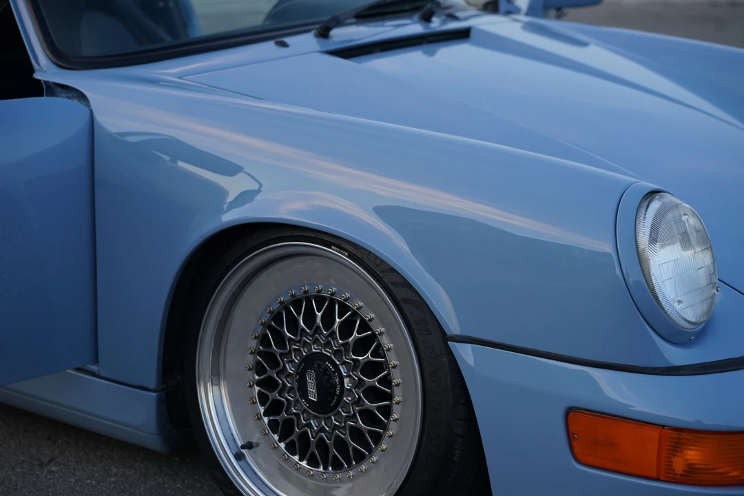 1990 Porsche 964 Carrera 4 - Image 28 of 31