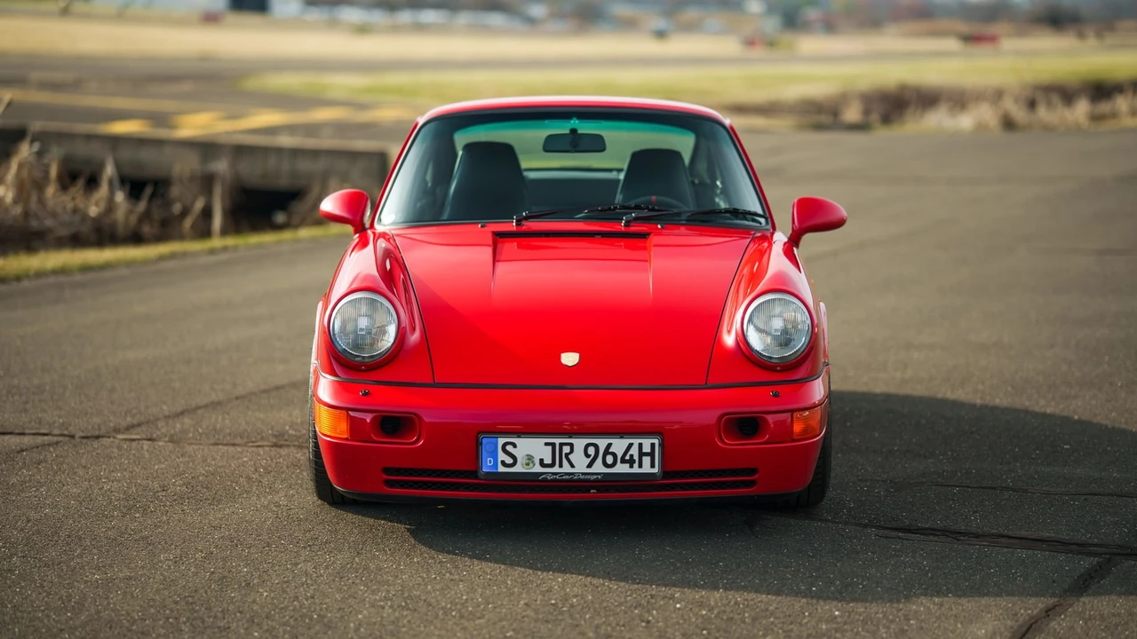 1990 Porsche 964 Carrera 4 - Image 12 of 31