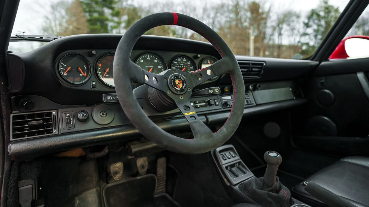 1990 Porsche 964 Carrera 4 - Image 5 of 31