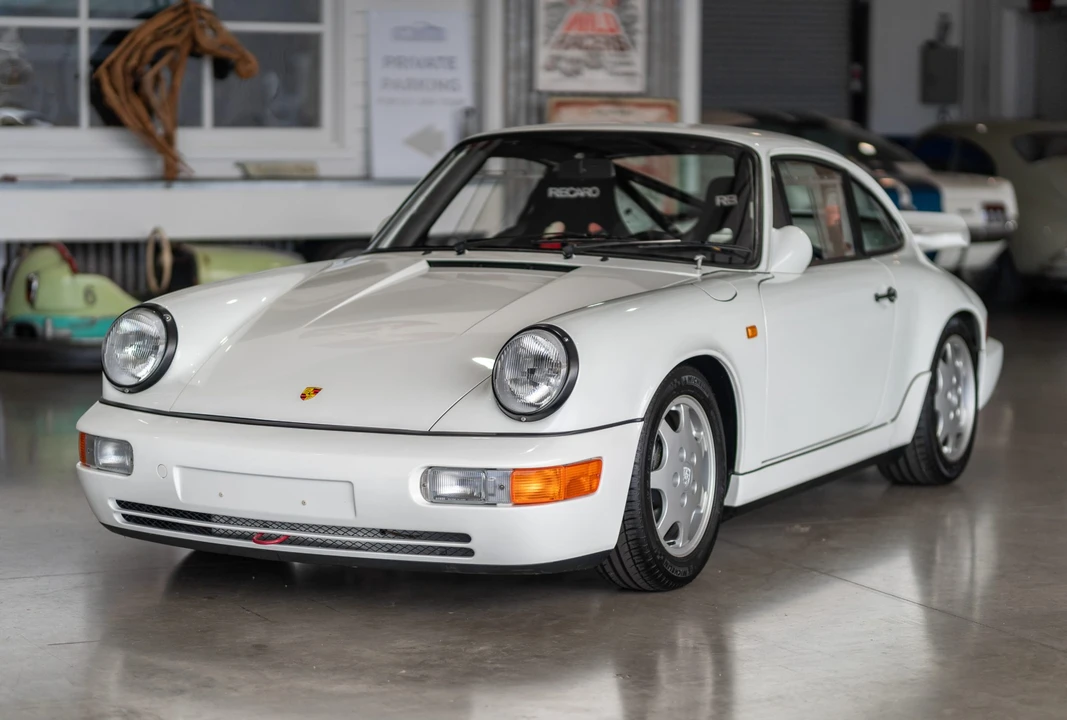 1990 Porsche 964 Carrera 4 - Image 16 of 31