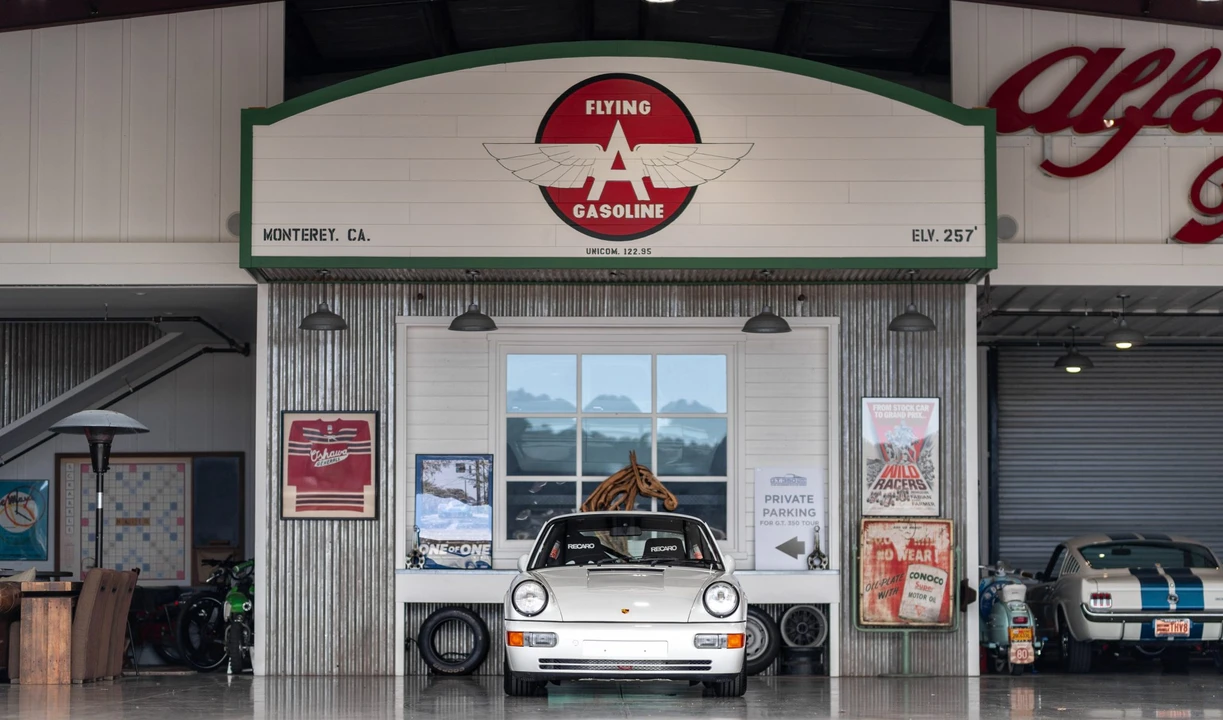 1990 Porsche 964 Carrera 4 - Image 27 of 31