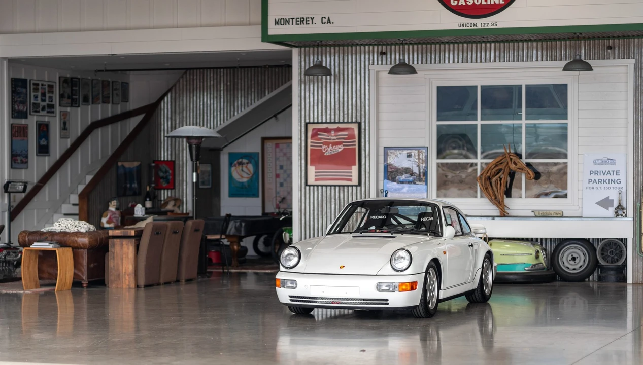 1990 Porsche 964 Carrera 4 - Image 13 of 31