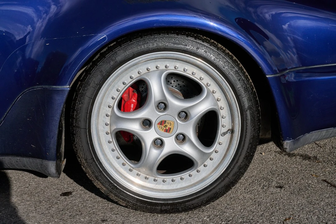 1990 Porsche 964 Carrera 4 - Image 26 of 30