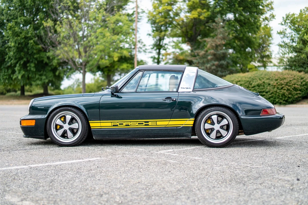 1990 Porsche 964 Carrera 4 - Image 4 of 31