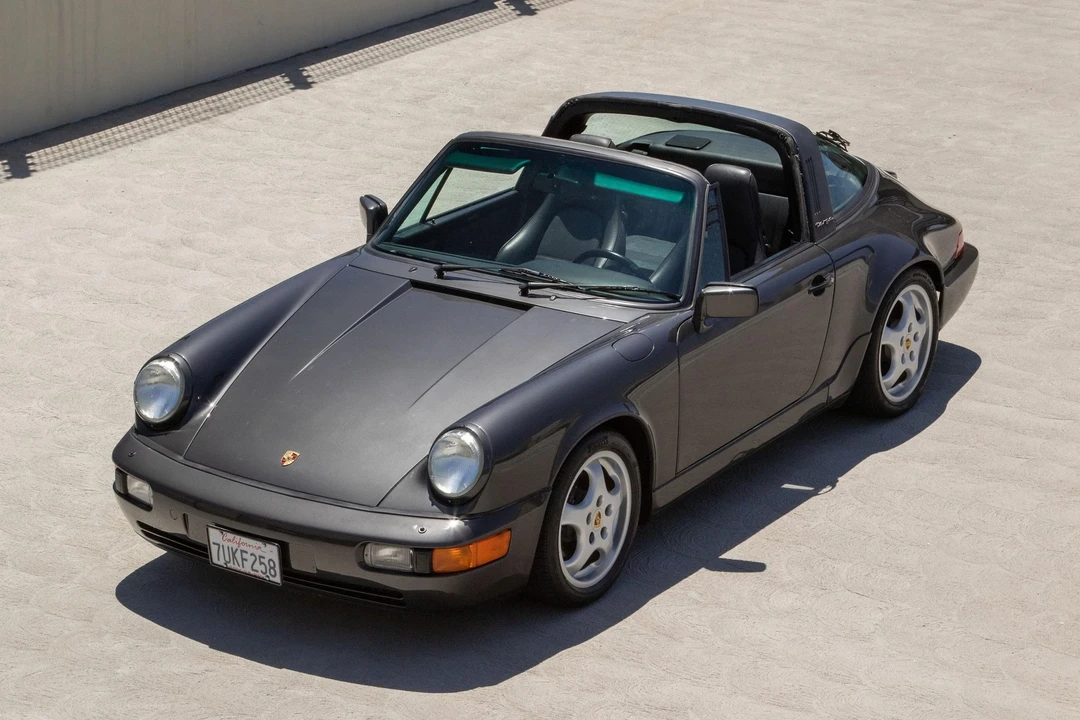 1990 Porsche 964 Carrera 4 - Image 17 of 31