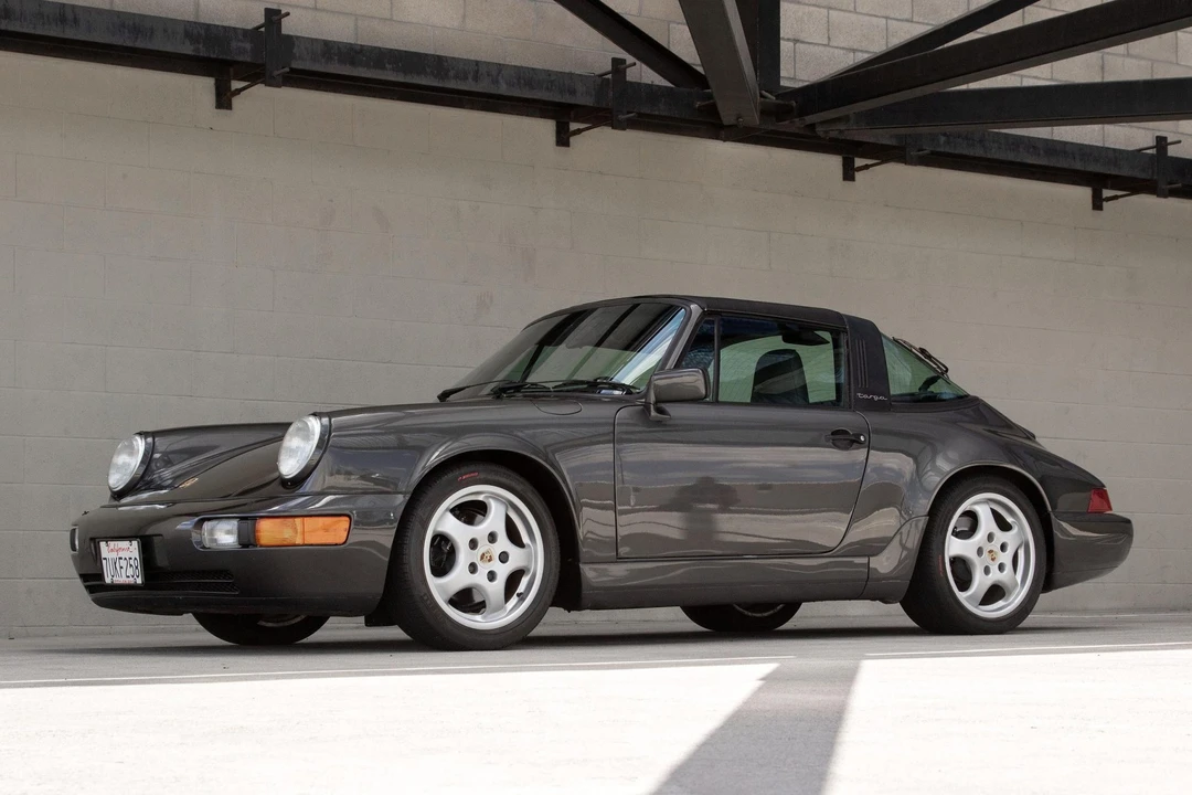 1990 Porsche 964 Carrera 4 - Image 2 of 31