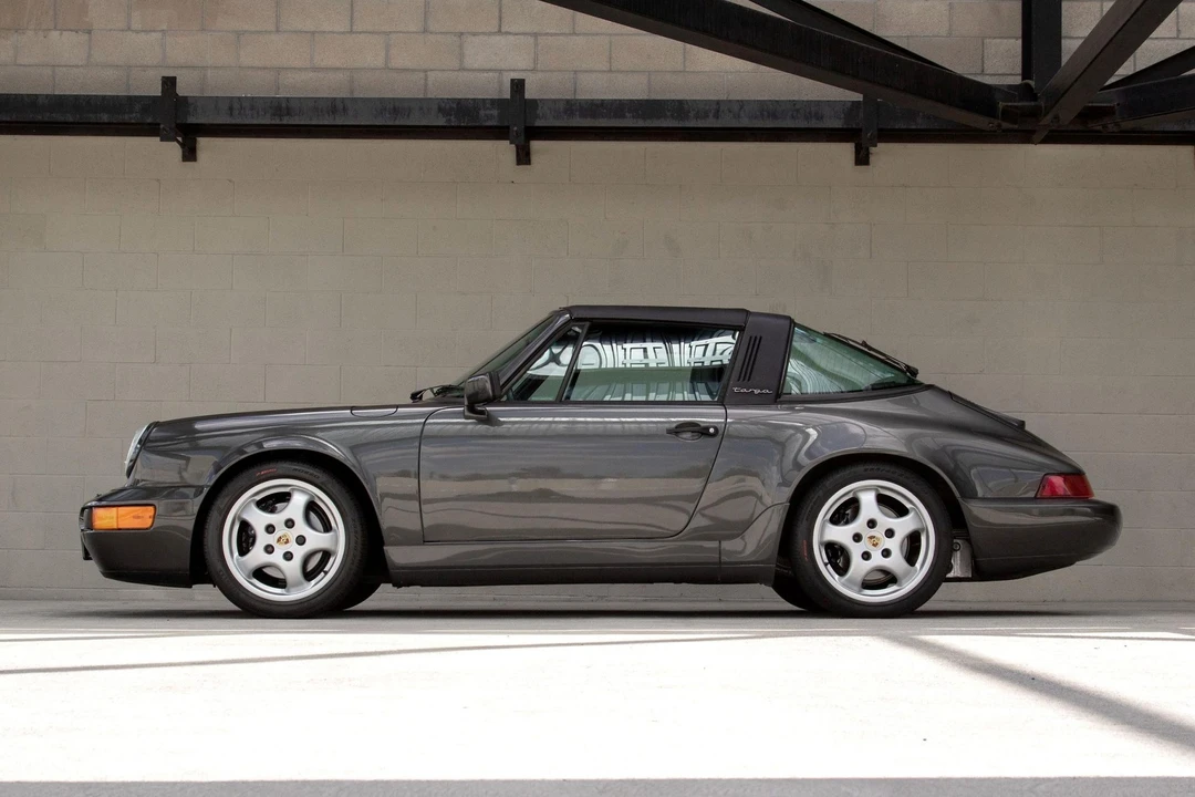 1990 Porsche 964 Carrera 4 - Image 3 of 31