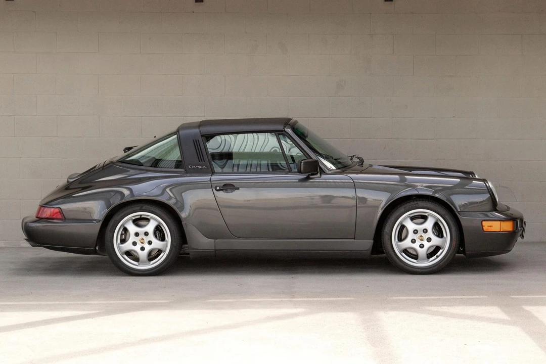 1990 Porsche 964 Carrera 4 - Image 12 of 31