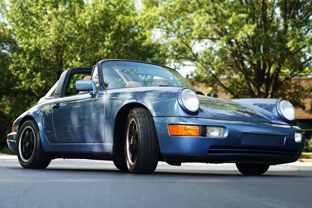 1990 Porsche 964 Carrera 4 - Image 10 of 31
