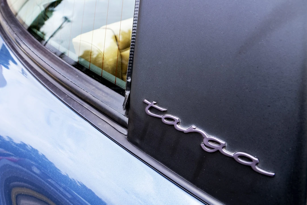 1990 Porsche 964 Carrera 4 - Image 22 of 31