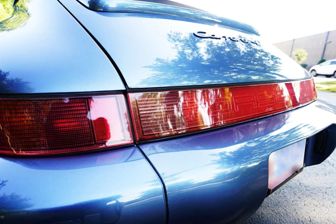 1990 Porsche 964 Carrera 4 - Image 30 of 31