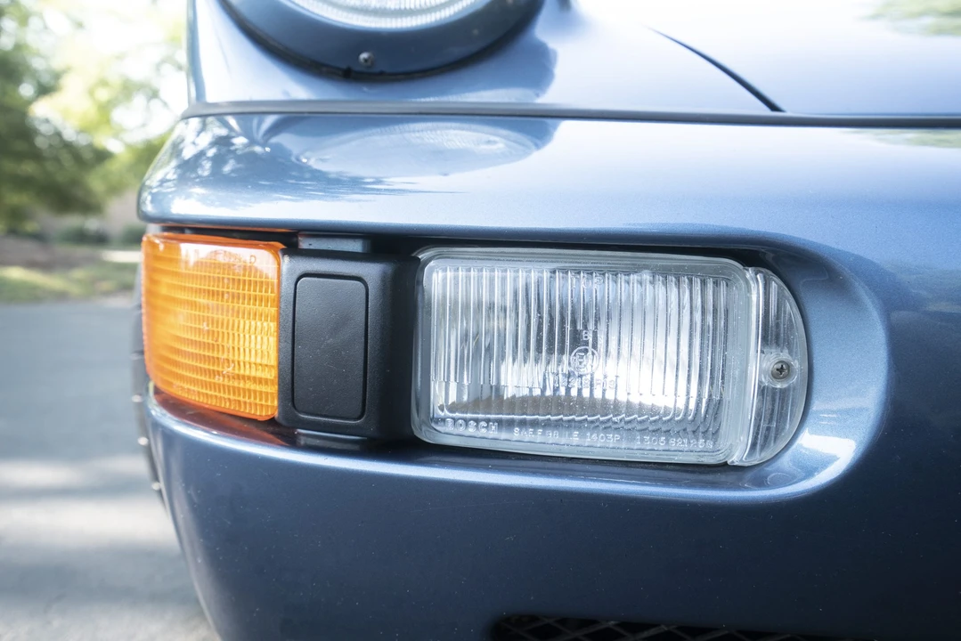 1990 Porsche 964 Carrera 4 - Image 15 of 31