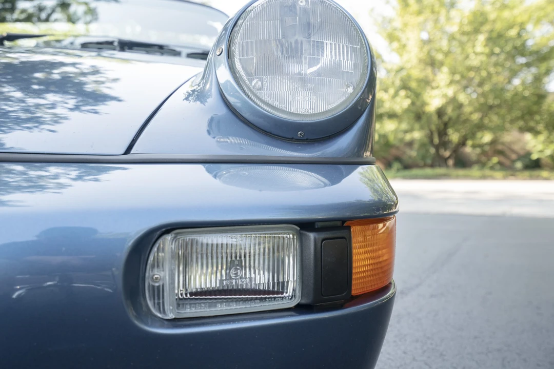 1990 Porsche 964 Carrera 4 - Image 16 of 31