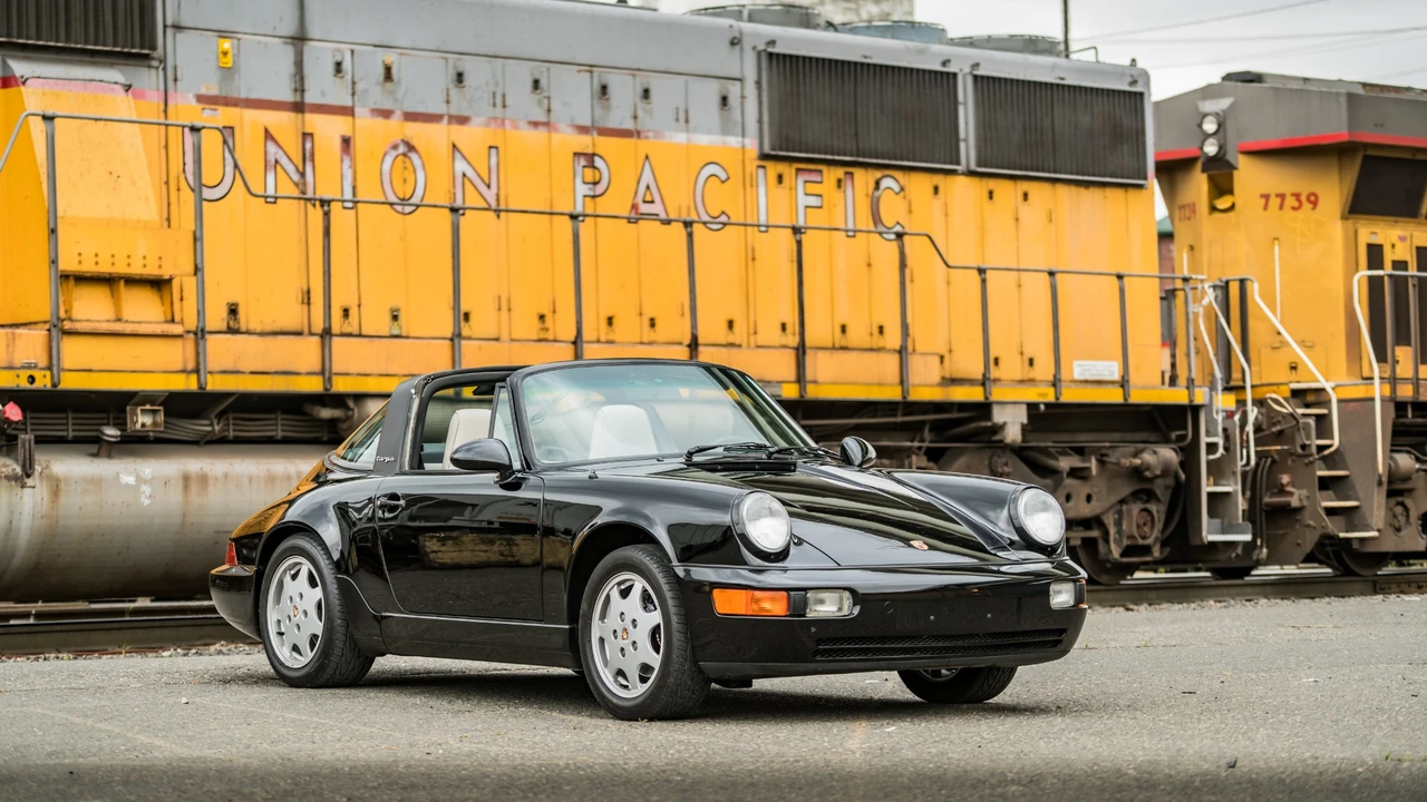1990 Porsche 964 Carrera 4 - Image 20 of 31