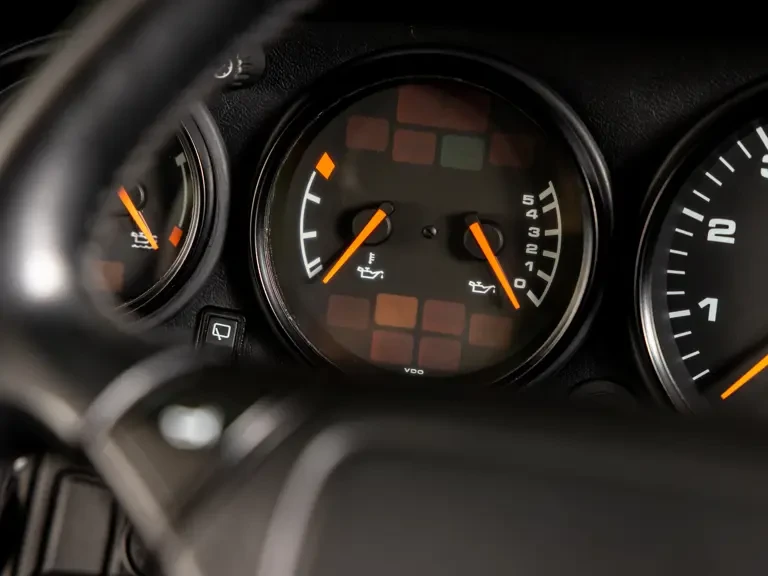1990 Porsche 964 Carrera 4 - Image 13 of 31